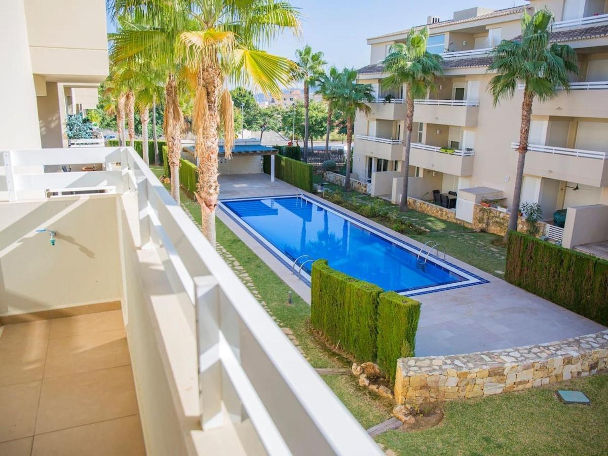 Immaculate 2-Bed Apartment In เปโก ภายนอก รูปภาพ
