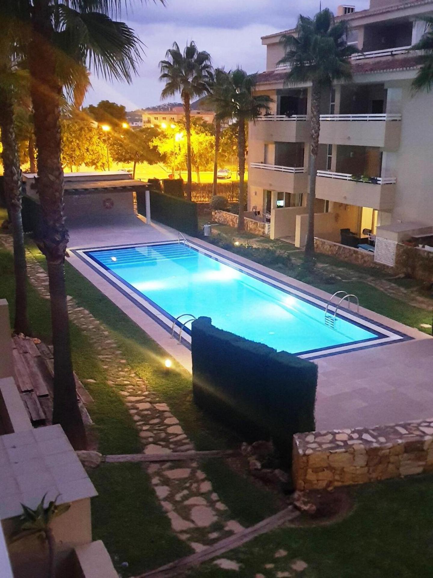 Immaculate 2-Bed Apartment In เปโก ภายนอก รูปภาพ
